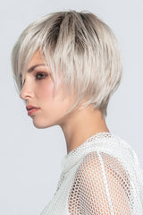 PLATIN BLONDE ROOTED