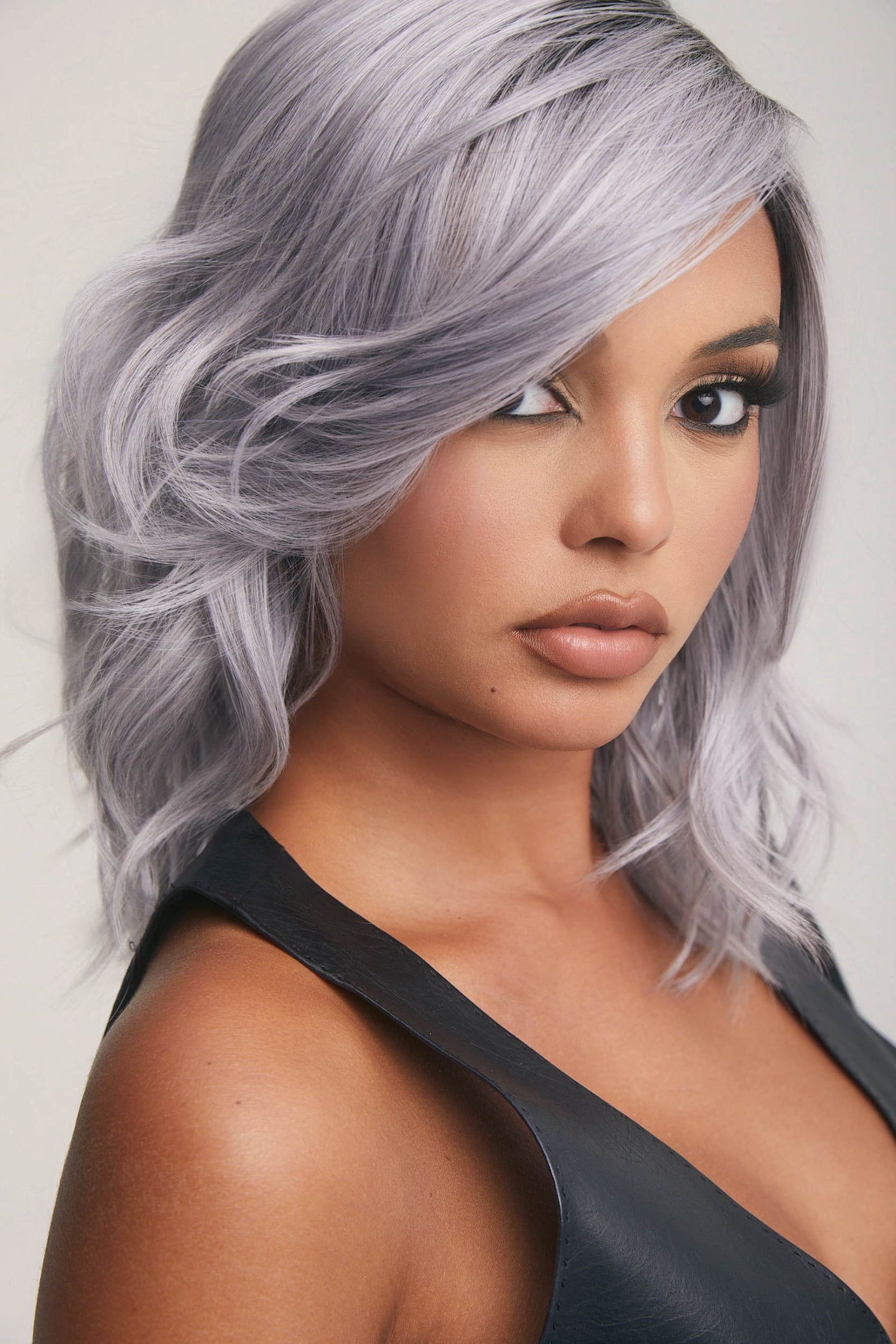 Dazzling Wavez by Rene Of Paris Heat Friendly Synthetic Wig – CHIQUEL