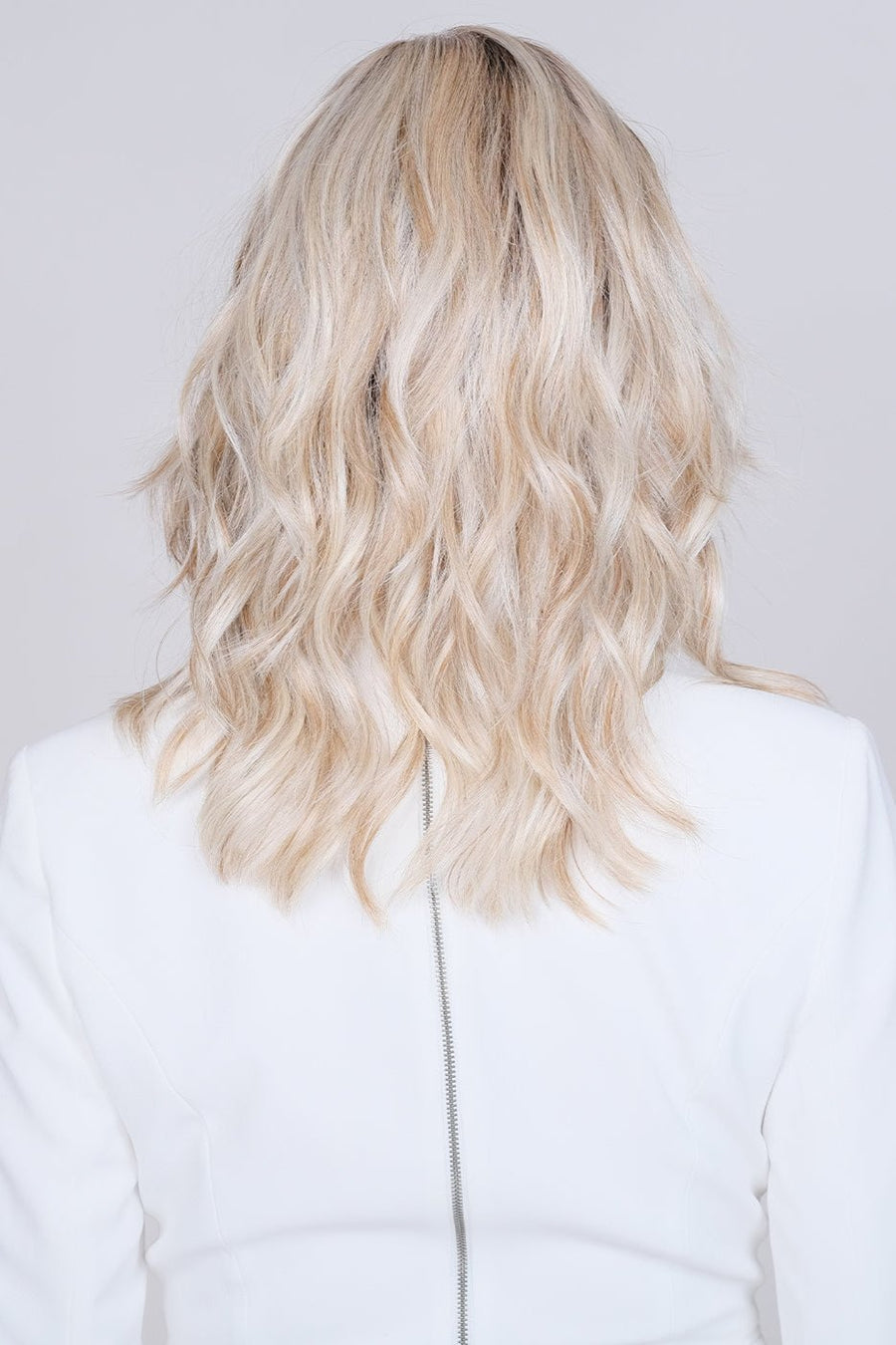 Dalgona 16 V HAND-TIED Heat Friendly Synthetic Wig by Belle  display picture 1