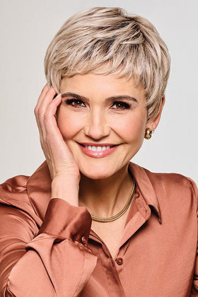 Straight Chic Petite/Average