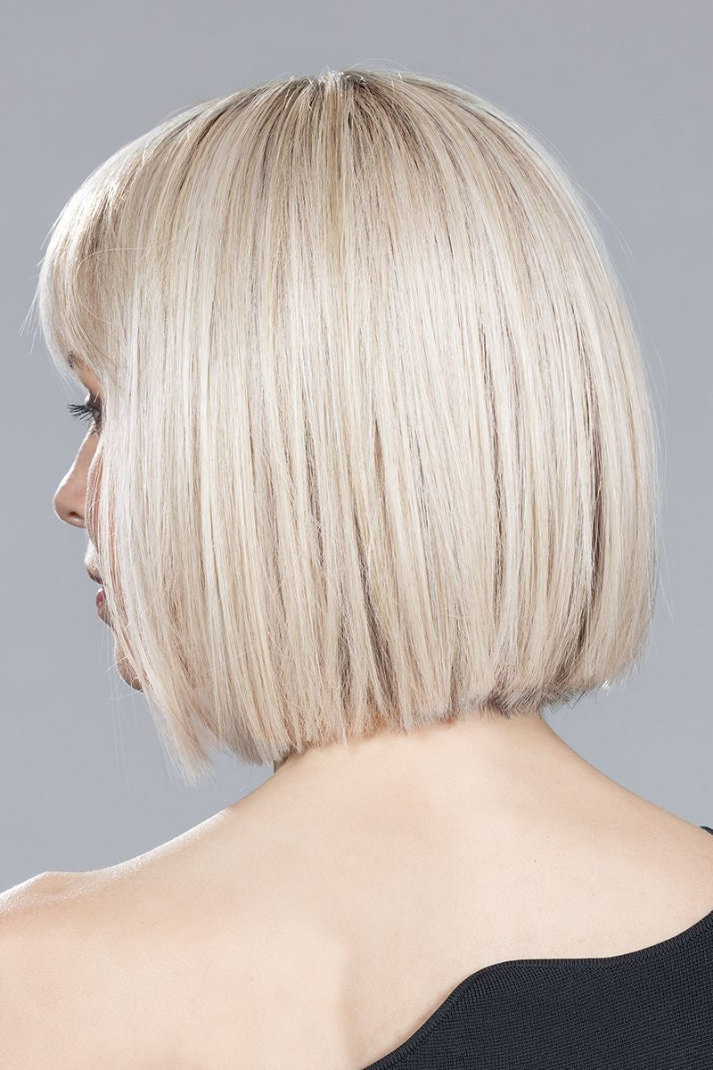 SILVER BLONDE ROOTED