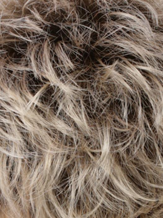 RH26/613RT8 Golden Blonde with Pale Blonde Highlights and Golden Brown Roots